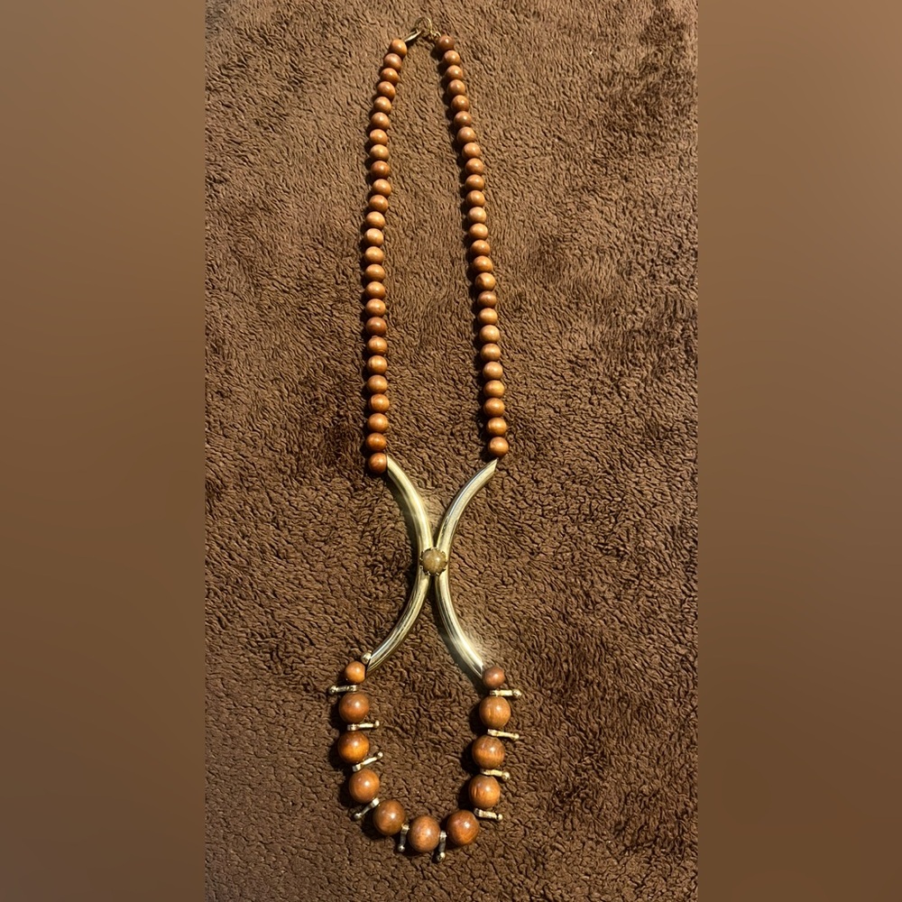 The “X Factor” vintage necklace by BOZART
